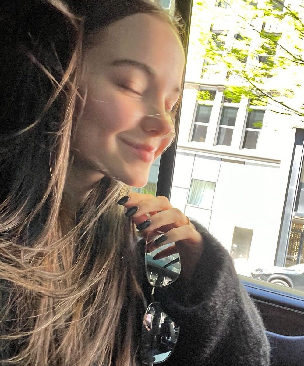 PKitty1501's tweet photo. I #VoteDoveCameronVMA for #VMA    Best New Artist https://t.co/kfMIwLtbHQ