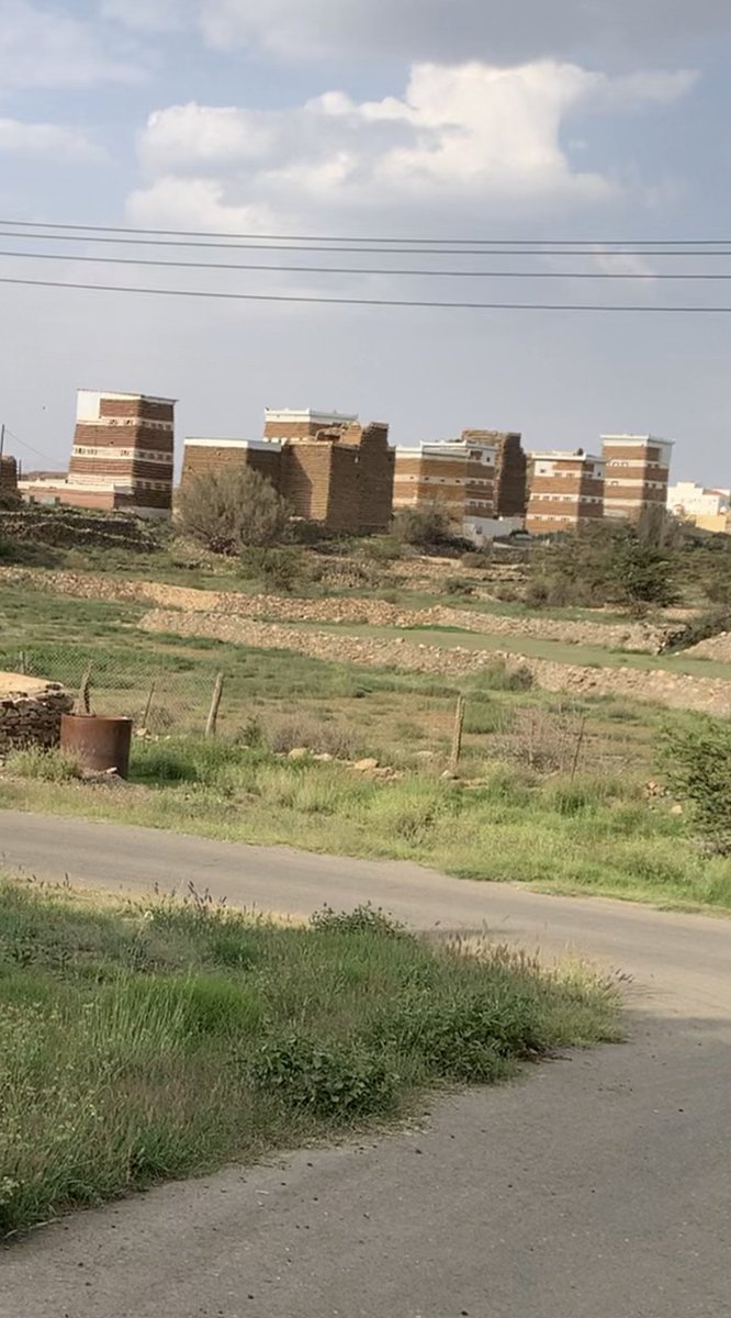 abdulalmosa615's tweet image. تجولت اليوم في قرية آل بلحي وقد سررت بالعمل الرائع الذي عمله الأهالي بترميم البيوت القديمة حيث شمل الترميم اكثر من النصف وهو عمل يشكرون عليه