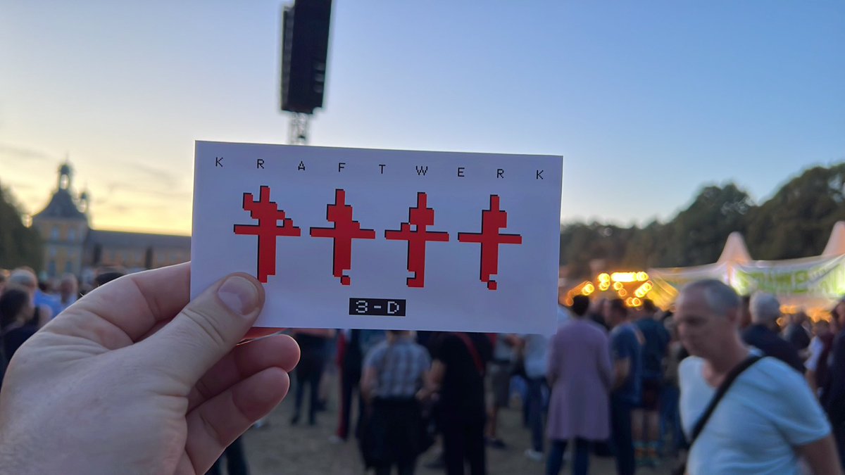 owaschkies's tweet photo. Nach zweieinhalb Jahren dann endlich bei #kraftwerk in Bonn. https://t.co/NhvVfcLiTT