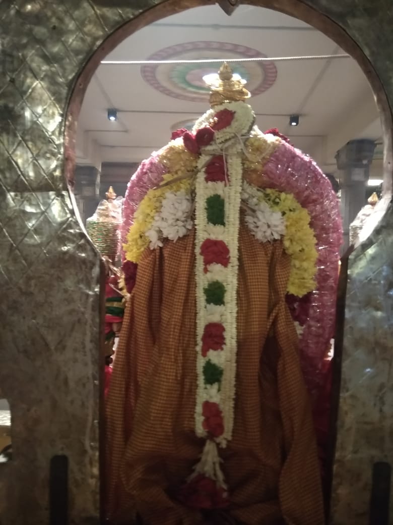 KamakshiTemple's tweet photo. #Pooram #thangaradham #Utsavam was performed yesterday to Sri #Kamakshi #Ambal, #Kanchipuram https://t.co/U3gpgdaWTn