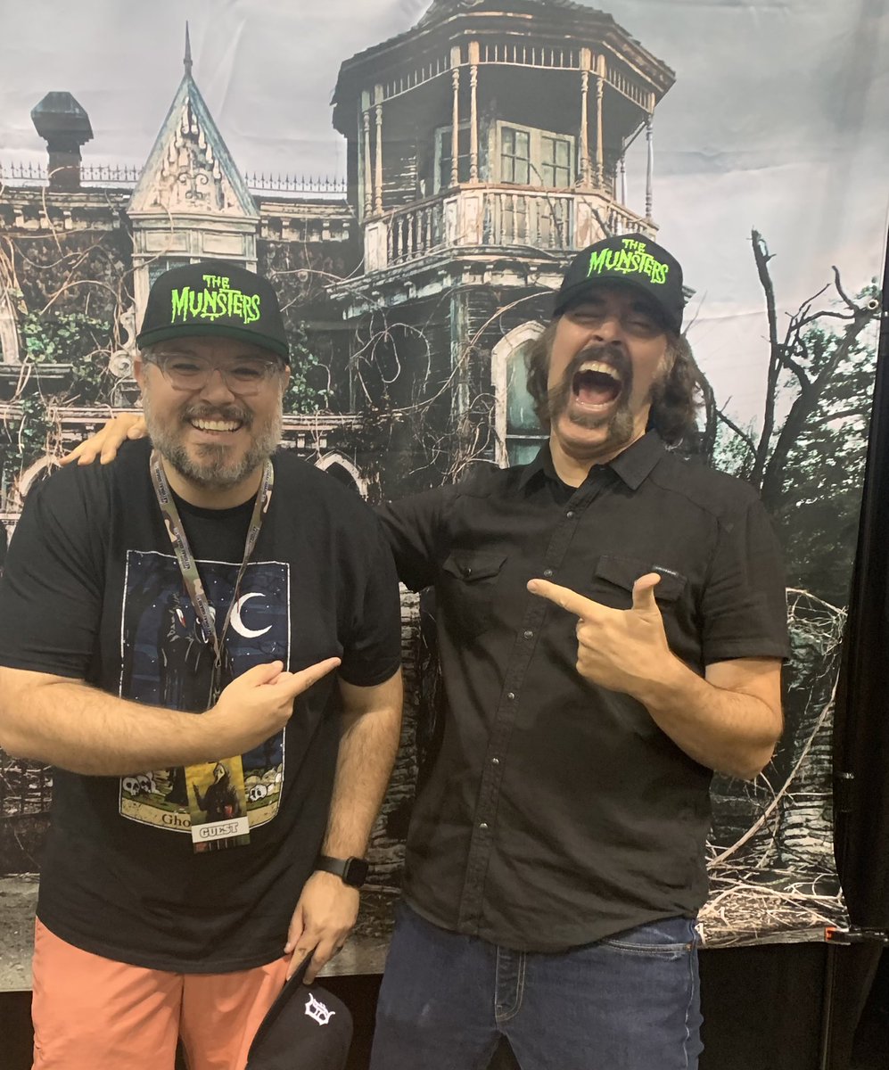 GeekdCon's tweet image. It’s a fact that @JeffDanPhillips is funny AF. #TheMunsters is going to be incredible, and we can’t wait! #GeekdCon #Shreveport #Louisiana