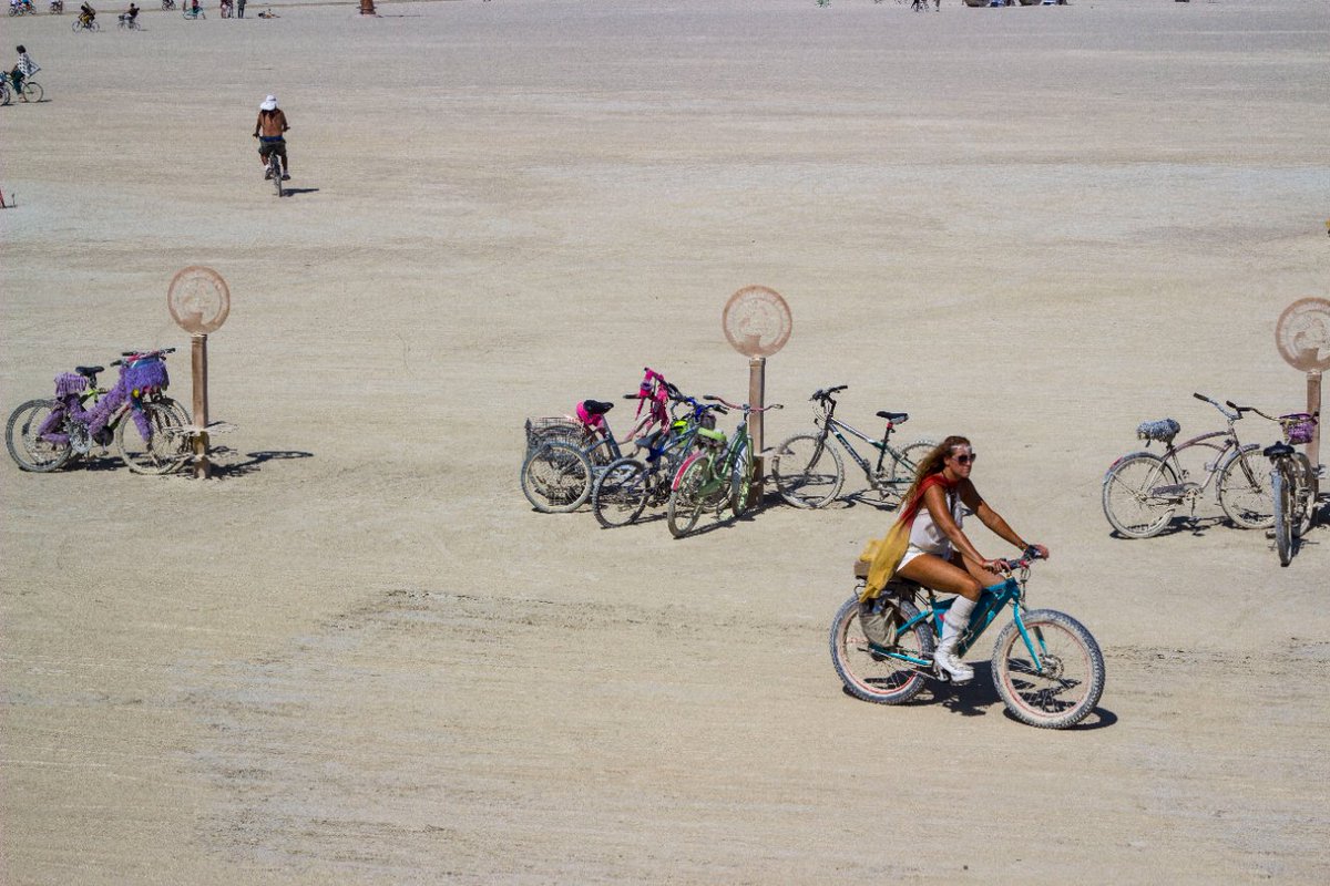 MrArash's tweet photo. #burningman2022 gate opens Sunday 12:01 am. Right now we're either exploring some art or welcoming our campmates arriving throughout the day and late into the night. And having a drink, if I'm honest. #offgridhome https://t.co/RMdvuzQA0K