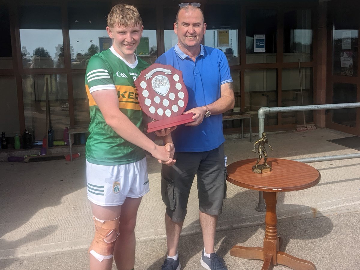 Tony Forristal (@tonyforristal) on Twitter photo John Curtin,@ballyduffgaa1 , Captain of Kerry receiving The Sonny Walsh Shield from Johnny Walsh in <a href="/DLSGAA/">De La Salle GAA & Camogie Waterford</a> John Curtin,@ballyduffgaa1 , Captain of Kerry receiving The Sonny Walsh Shield from Johnny Walsh in <a href="/DLSGAA/">De La Salle GAA & Camogie Waterford</a>