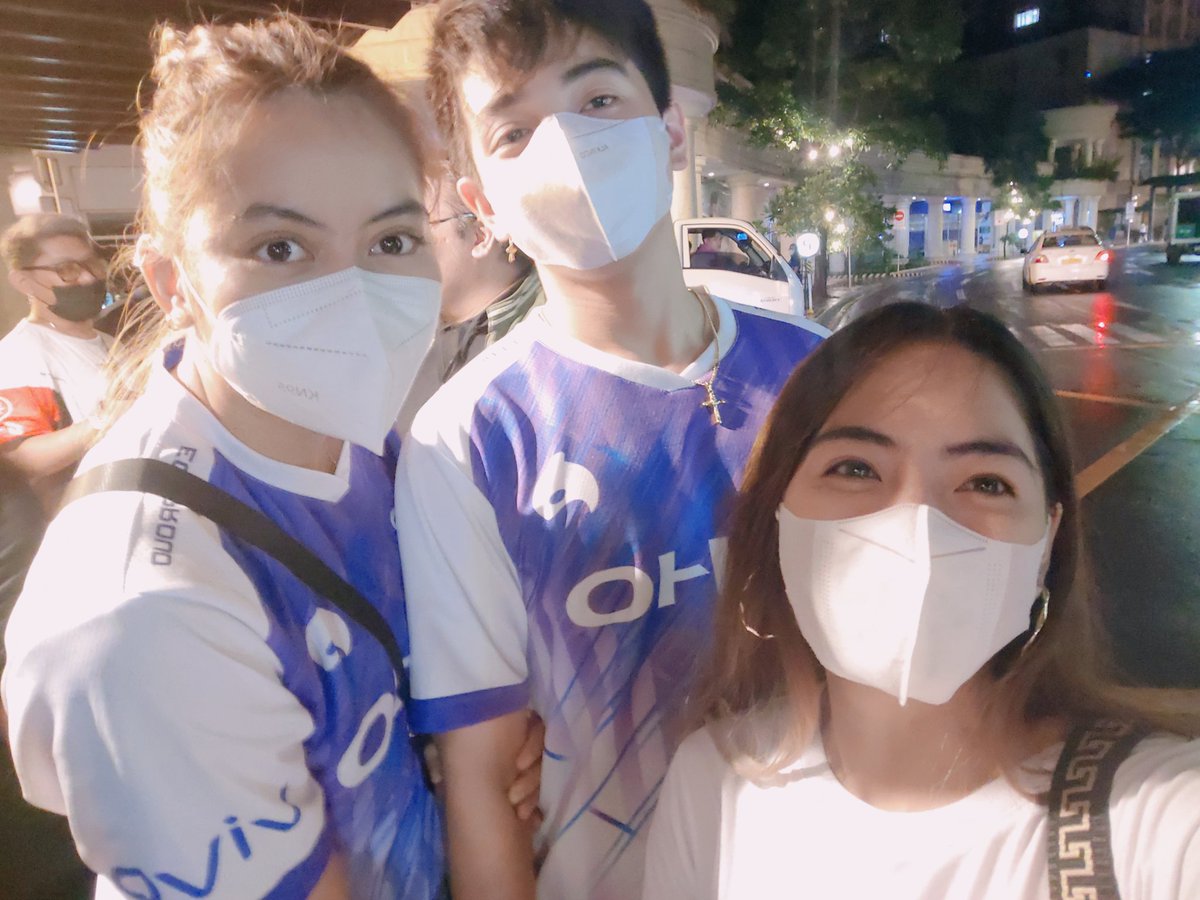 bestnadinever's tweet photo. SOBRANG SOLID AT SULIT NG 8HRS NA PILA π₯Ίπ₯Ί KAHIT PAOS NA PAOS DI MAGSASAWANG SUMIGAW ECHO LOUD ECHO PROUD!! IM ZO HAPPY!!!!! @echophilippines HUHU ILOVEYOU @yawiesports @JenniferNierva https://t.co/62RSlX0LHY