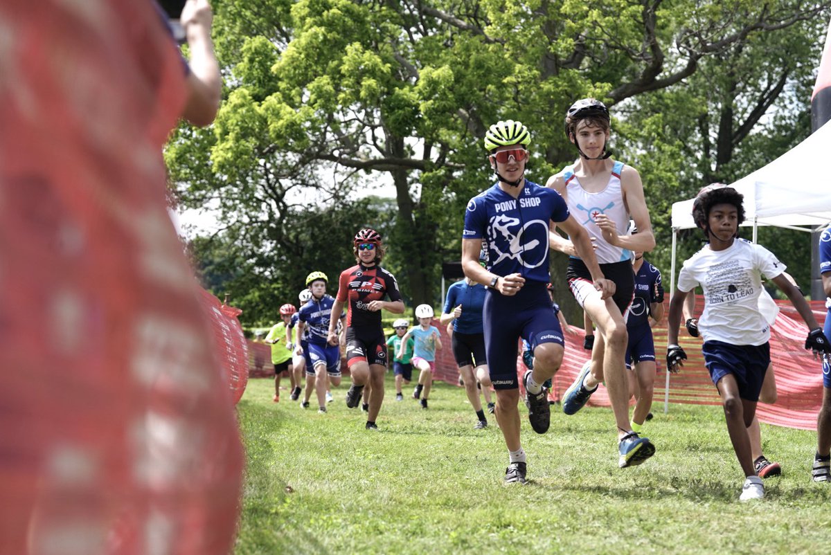 TheShoeStar's tweet photo. 'Cross is here? @ChiCrossCup https://t.co/Il0mkur9U2
