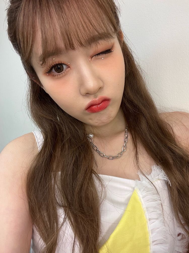 princessieun's tweet photo. #SIEUN : WEVERSE UPDATE https://t.co/m8csdfJra4