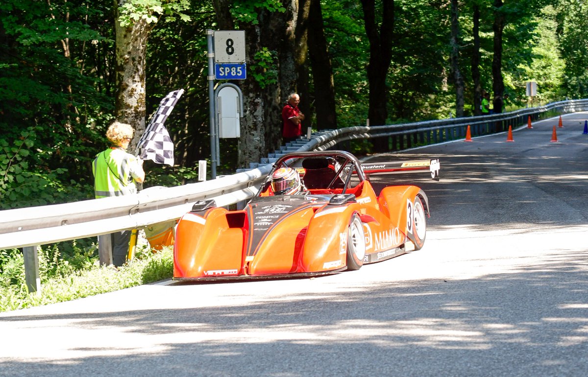 Con una seconda manche da manuale Salvatore Venanzio su Radical Sr4 ha vinto la decima edizione dello Slalom Sette Tornanti. Secondo posto per Michele Puglisi (Radical Sr4) e terzo per uno scatenato Alessandro Zanoni (Gloria C8P): bit.ly/3pReswA