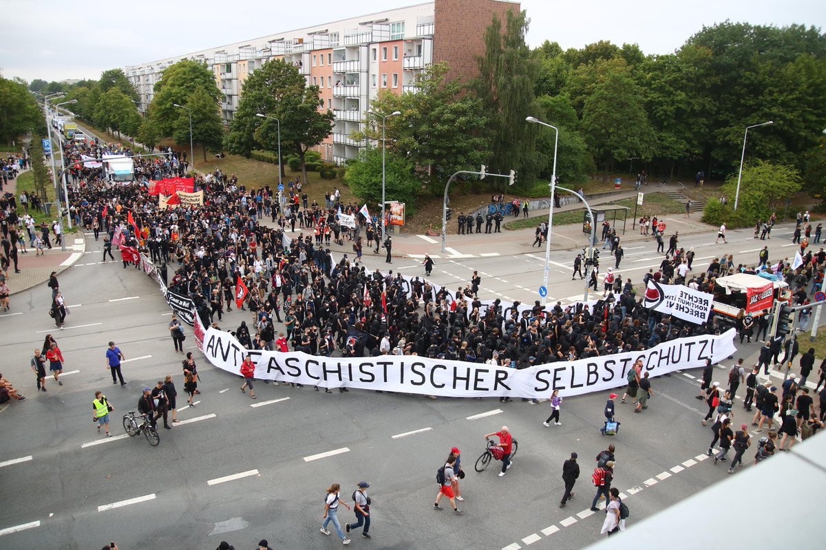 Gedenken Lichtenhagen 1992 tweet media
