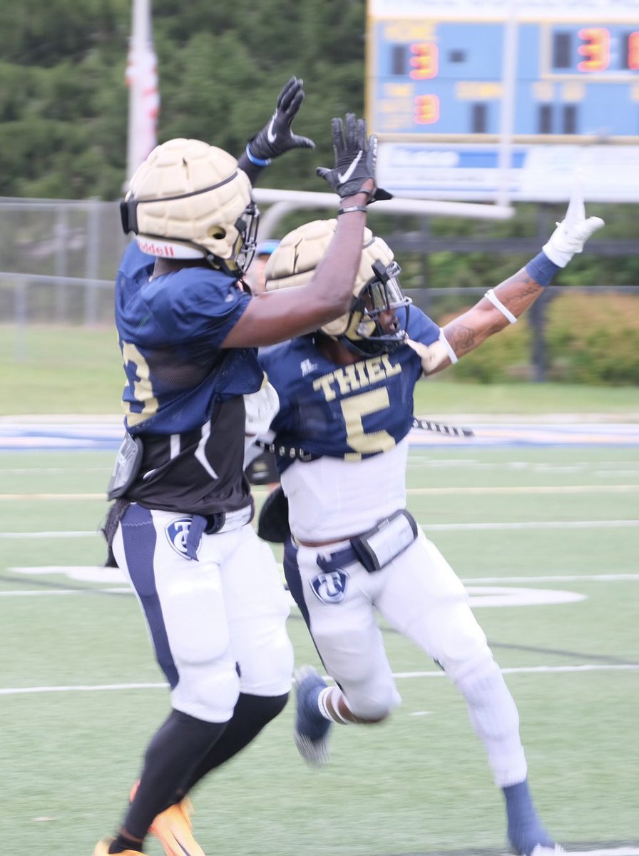 Thiel_FB's tweet image. We are excited to announce our captains for the 2022 season. Congratulations to:
Senior DB Darnell Jordan (@_King_Savage412 ) 
Senior TE Donny Pattison (@DonnyPattison5)
These young men EARNED the respect of the team and are great representatives of our program. #NewEra #RollCats