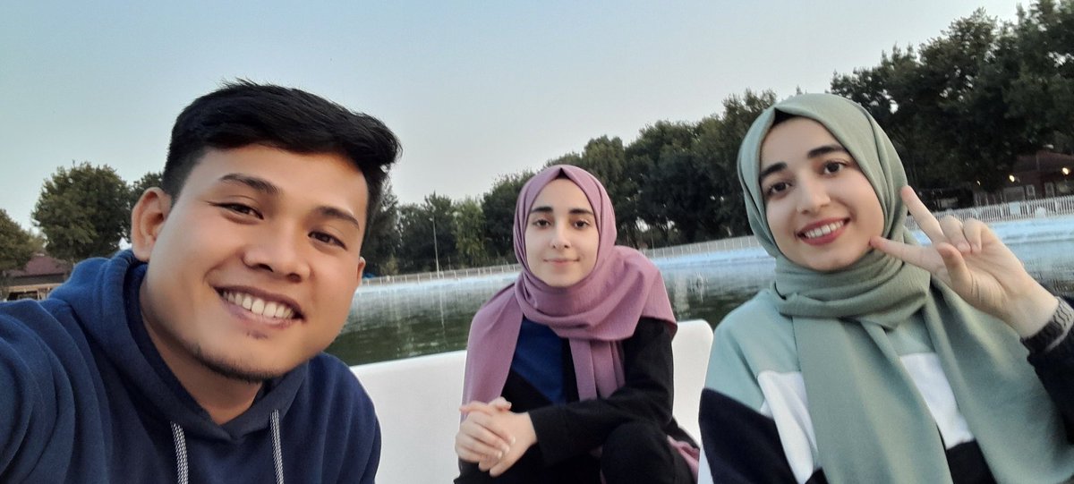 Sen benim en iyi arkadaşım, yaslanacak omuzum, güvenebileceğim tek kişi; sen benim hayatımın aşkı, gözümün nuru, her şeyimsin. <a href="/mutawalli93/">Muhammad mutawalli93</a> 💕