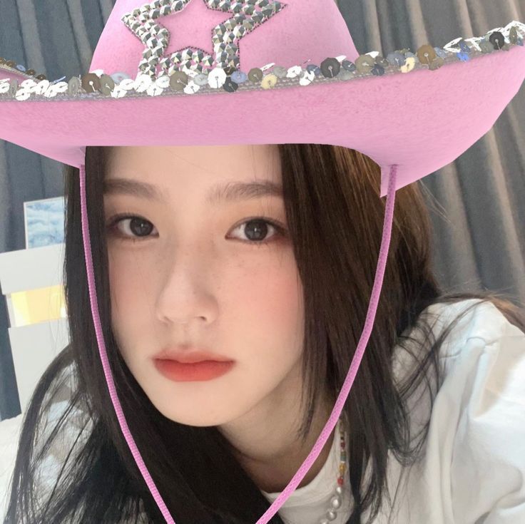 Como assim tem gente q acha q eu sou feia?