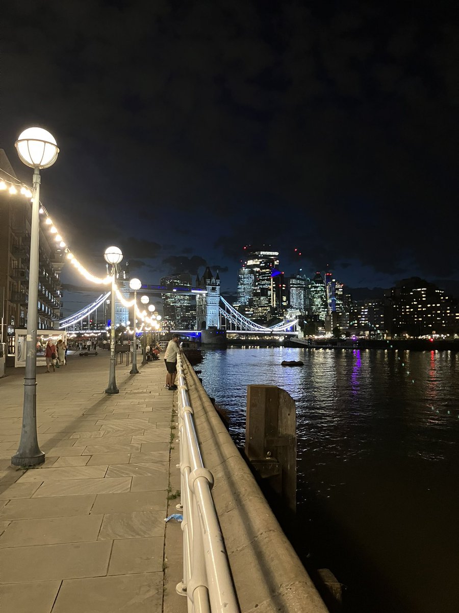 NurseEiri's tweet photo. Todayโs #WeActiveChallenge for #NursesActive involved loading the car for the last time at my London rented crash pad. Sad leaving this view last night but looking forward to being settled in one place for the first time in 12 years. #SWHome ๐ https://t.co/BIzvEOjS1C