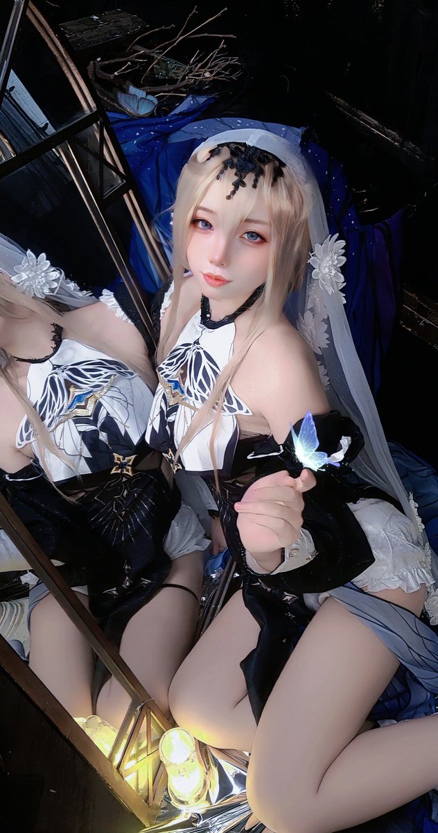 来吧，请伸出手…

#崩坏3 #阿波尼亚 https://t.co/VnQMBuzL4a