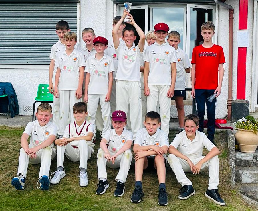 Gala Cricket Club (@gala_cricket) on Twitter photo Lastly for today...
Huge well done to the Foxes who won the <a href="/RowansTrust/">Rowan Boland Memorial Trust</a> Tournament in an all Gala final! 🦊
Thanks to coaches & parents for running the event & helping raise over £230 for the Trust 👏
Thanks to Carlton, Stew Mel, Murrayfield & Selkirk for coming along 🏏 Lastly for today...
Huge well done to the Foxes who won the <a href="/RowansTrust/">Rowan Boland Memorial Trust</a> Tournament in an all Gala final! 🦊
Thanks to coaches & parents for running the event & helping raise over £230 for the Trust 👏
Thanks to Carlton, Stew Mel, Murrayfield & Selkirk for coming along 🏏