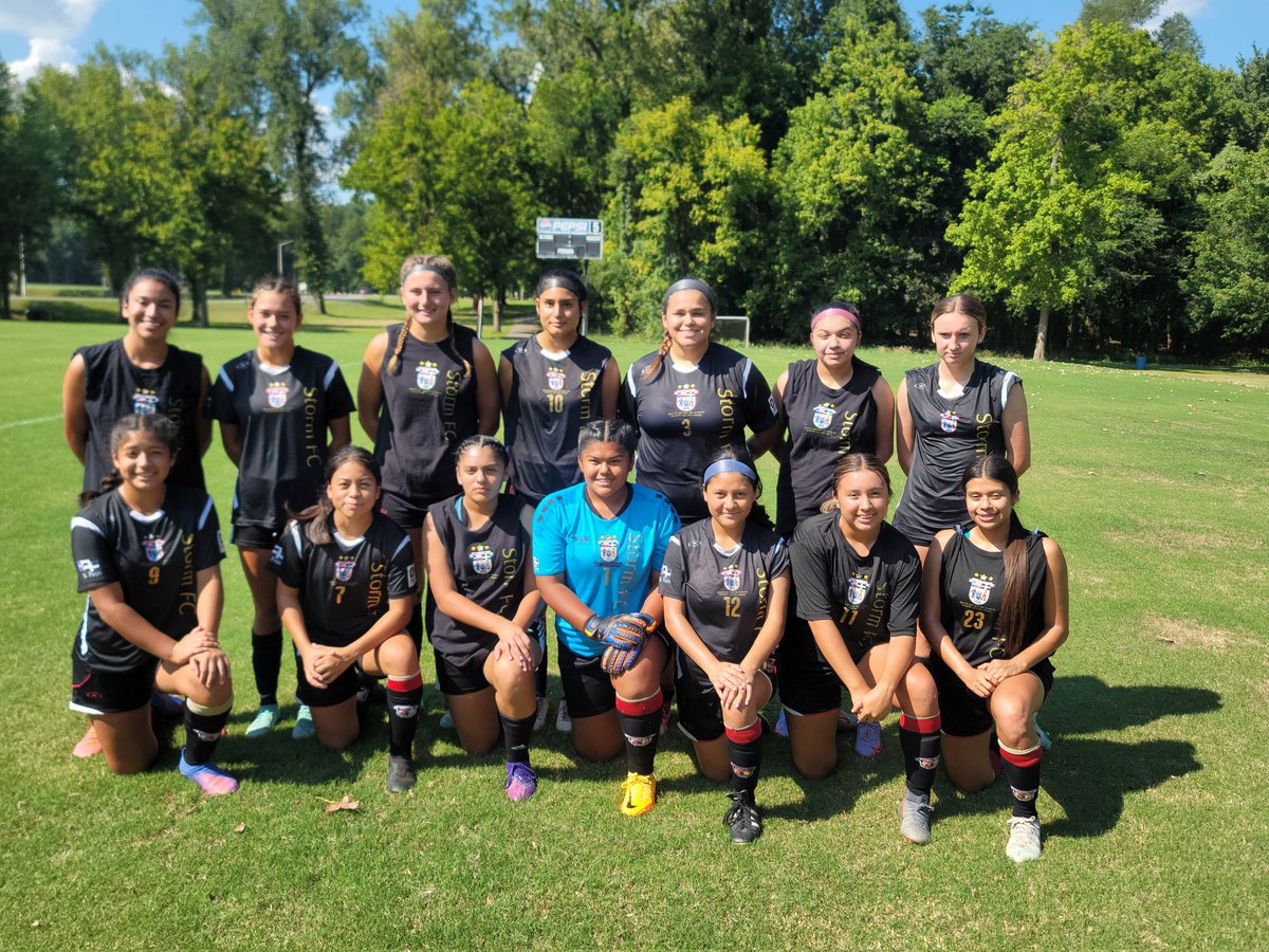 karlasoccer13's tweet photo. Kernow Storm FC Muñoz 04 ECNL NL RL NTX opens season with win. 11- 1 against West Side Alliance NL RL NTX, girls played beautiful soccer. Excited on how they  created the game on the field, moving the ball around, short give and go, movement with and without ball and finishes. https://t.co/lvvuBigos7