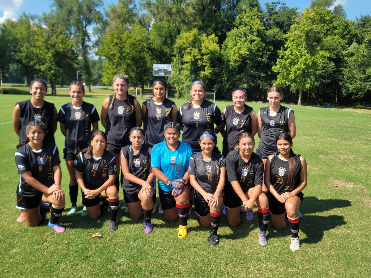 karlasoccer13's tweet photo. Kernow Storm FC Muñoz 04 ECNL NL RL NTX opens season with win. 11- 1 against West Side Alliance NL RL NTX, girls played beautiful soccer. Excited on how they  created the game on the field, moving the ball around, short give and go, movement with and without ball and finishes. https://t.co/lvvuBigos7