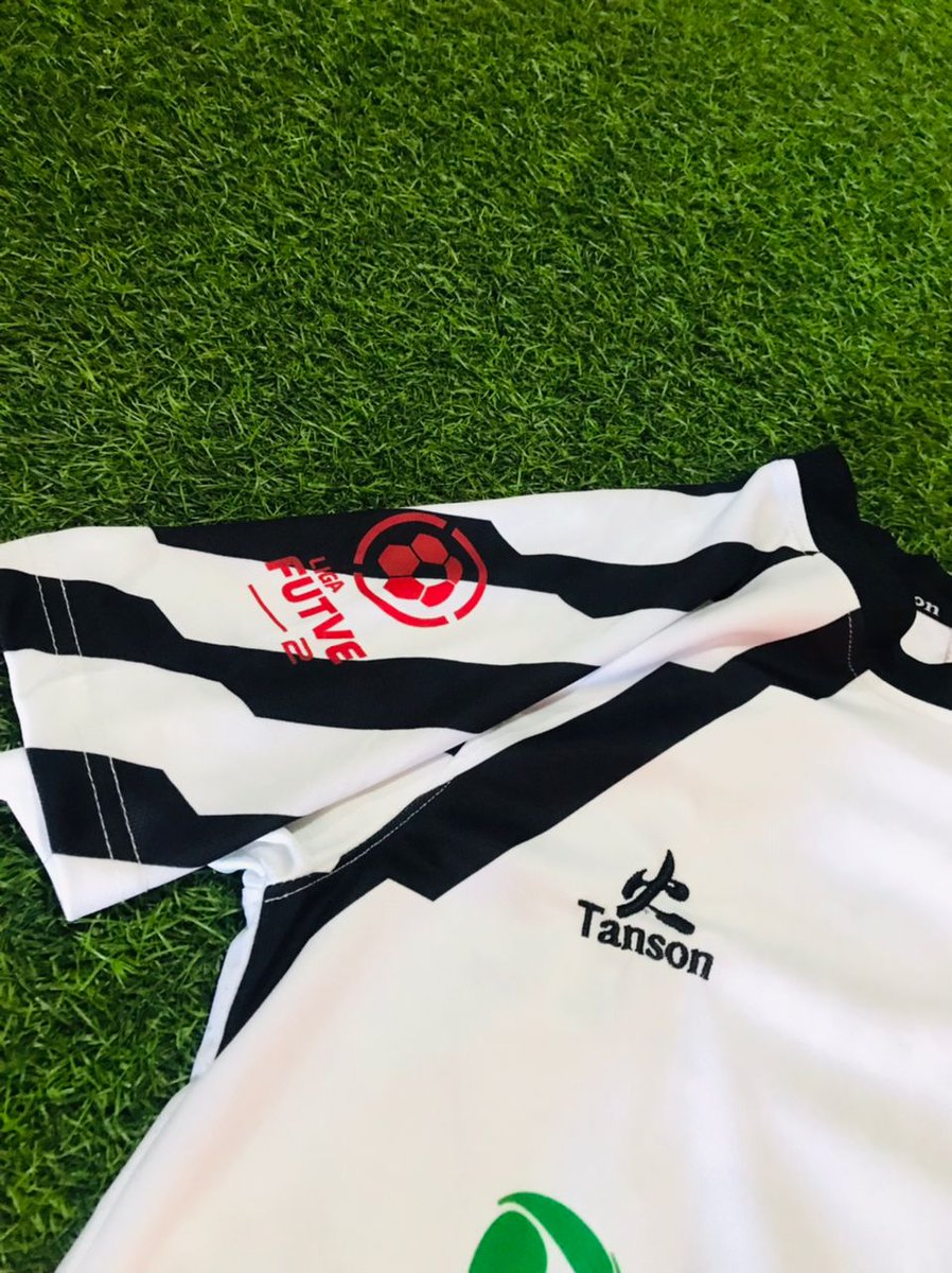 Atleticolacruz's tweet photo. ¡ESTRENAMOS INDUMENTARIA!🤩

Hoy #28ago tenemos una cita muy especial.

Es nuestro debut en el 𝗖𝘂𝗮𝗱𝗿𝗮𝗻𝗴𝘂𝗹𝗮𝗿 𝗱𝗲 𝗔𝘀𝗰𝗲𝗻𝘀𝗼 "𝗕" 

🆕👕
🆕 🩳
🆕 🧦
🆕👟

#RojinegroSoy 🔴⚫️
#VenezuelaEsFutVe 
#unboxing #LigaFutVe2 https://t.co/KIlh6LKXgv