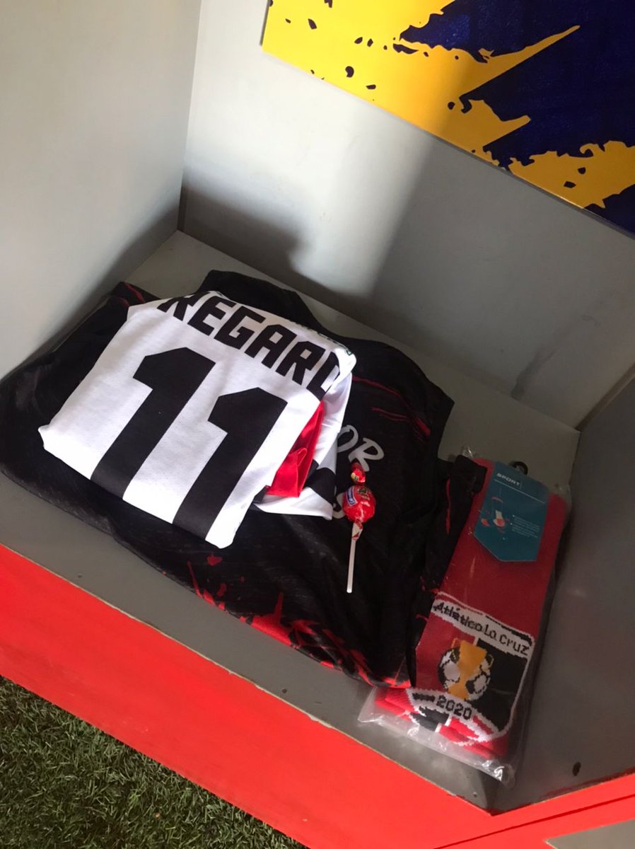 Atleticolacruz's tweet photo. ¡ESTRENAMOS INDUMENTARIA!🤩

Hoy #28ago tenemos una cita muy especial.

Es nuestro debut en el 𝗖𝘂𝗮𝗱𝗿𝗮𝗻𝗴𝘂𝗹𝗮𝗿 𝗱𝗲 𝗔𝘀𝗰𝗲𝗻𝘀𝗼 "𝗕" 

🆕👕
🆕 🩳
🆕 🧦
🆕👟

#RojinegroSoy 🔴⚫️
#VenezuelaEsFutVe 
#unboxing #LigaFutVe2 https://t.co/KIlh6LKXgv