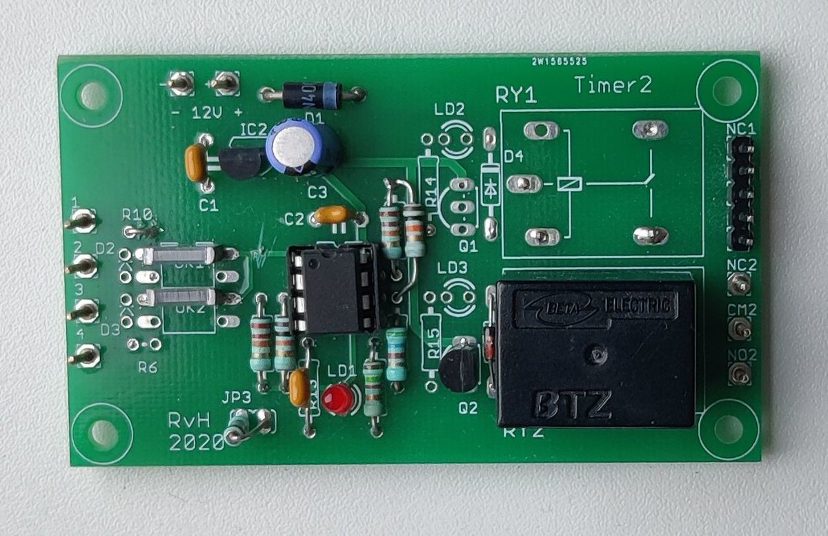 Elektor's tweet photo. Simple burglar alarm | Project by robvh https://t.co/fU5xRW4Id4
#elektor #electronics #alarm #diyalarm #pcb https://t.co/7KBTw08Iay