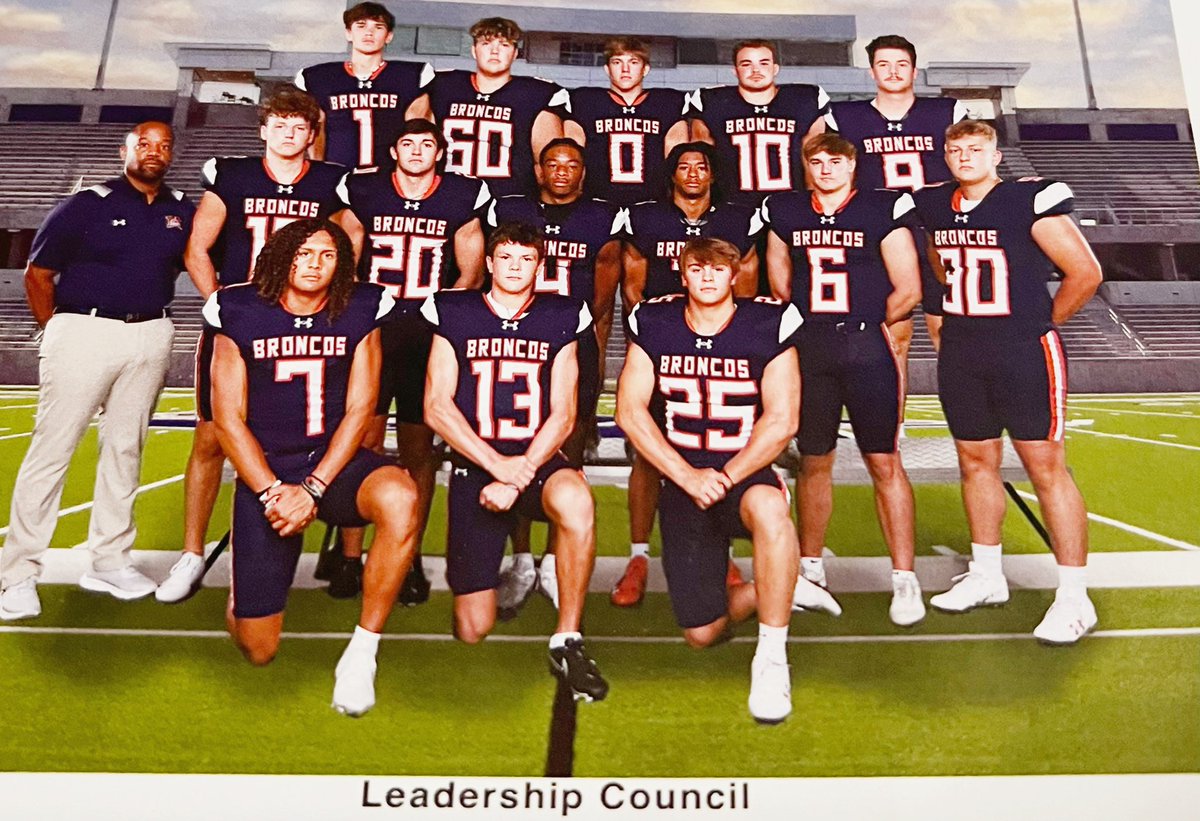 KoachKTurner's tweet photo. Player lead teams are the best lead teams!!! McKinney Boyd Fb Leadership Council. #LeadersLeadByExample @j_dickson5525 @HaydenJenkins__ @KLTurner_5k @AndrewD1525 @Cole7Smith_ @HutsonPiner @Brett_Burton20 @sheldonk_ @ryanshackleton2 @butler_creed https://t.co/T3k970rHqK