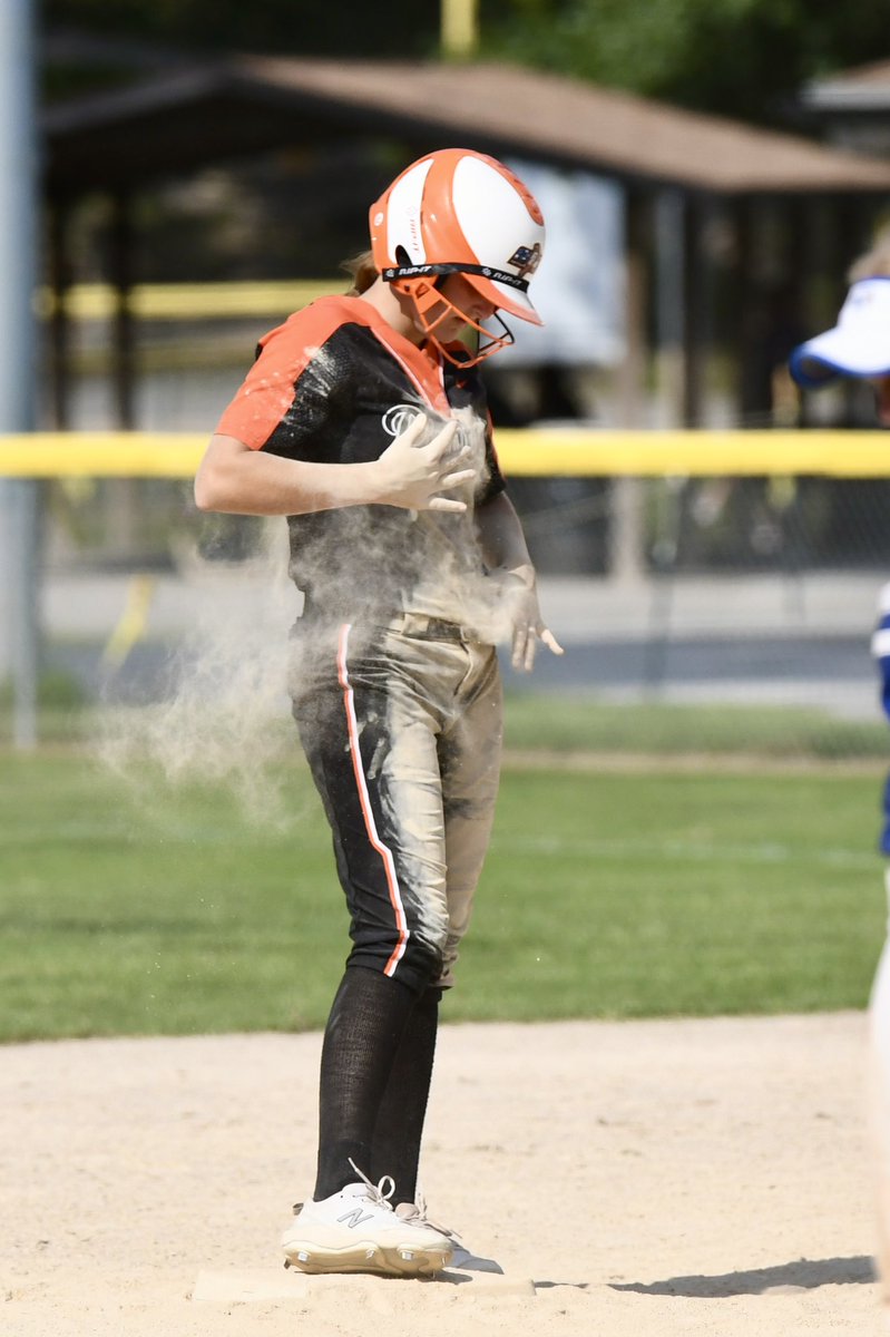 laramiller78's tweet photo. @PCSoftball3 starting out the season just as hot as the weather this weekend @PCHSAthletics1 @dc_fastpitch https://t.co/gr9mCS0Vl7