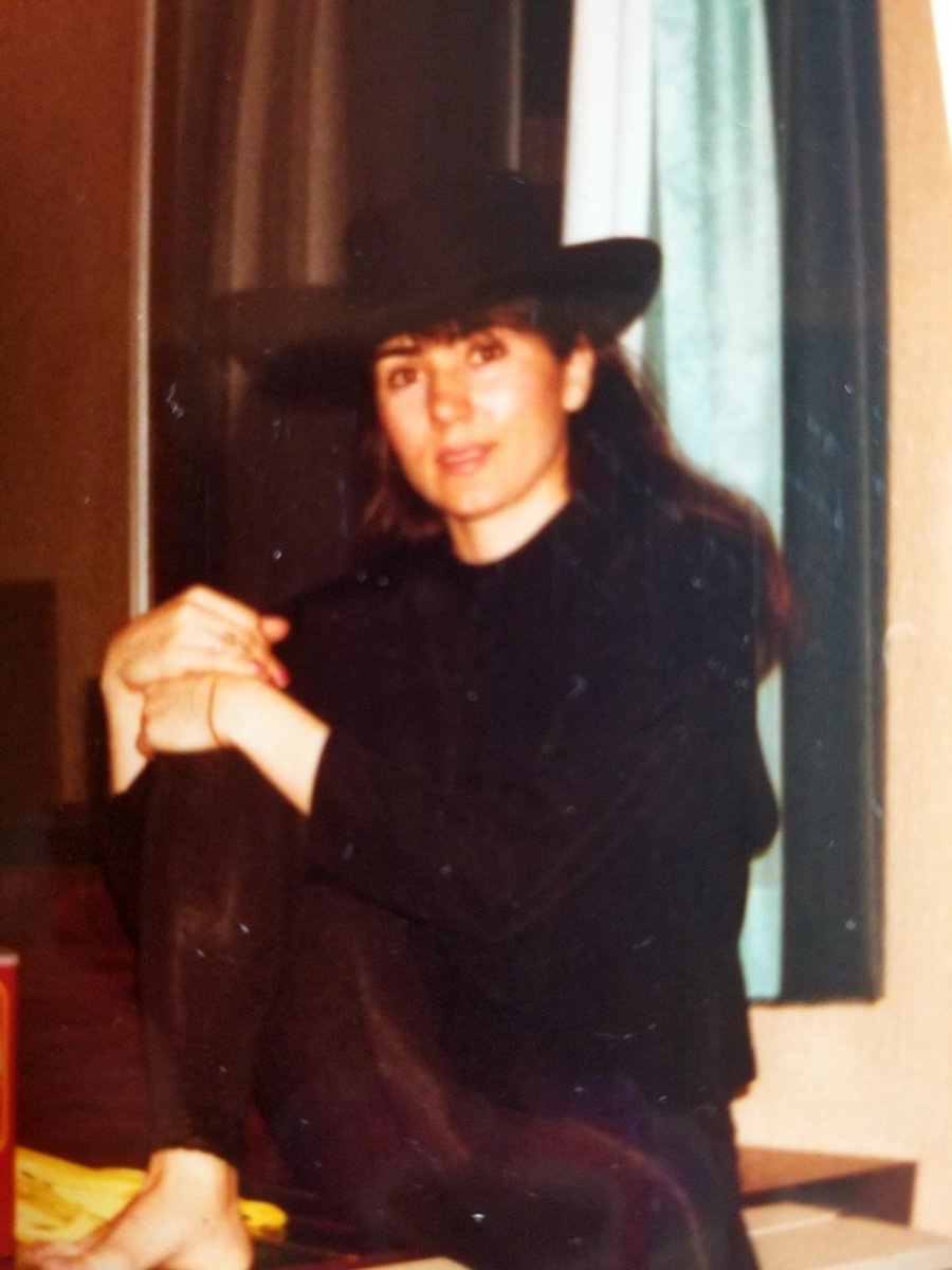 ReneeGold's tweet photo. .@vanmorrison VAN, you are the Absolute BEST! I LOVE every song, every verse, and every note of yours!!! I am thrilled to be able to see you again at Tanglewood, one week from today! In my book, that's a holiday... https://t.co/KCOmhTTIJs
