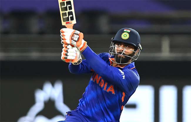 ImRaina's tweet photo. क्या बात है भारतीय शेरों। शानदार जीत, और अदभुत प्रदर्शन। पाकिस्तान को हराकर भारतीय टीम ने एशिया कप में शानदार प्रदर्शन किया। क्रिकेट के लिए अच्छा दिन। भारत माता की जय।#IndiaVsPakistan https://t.co/tZM96qBE3Q
