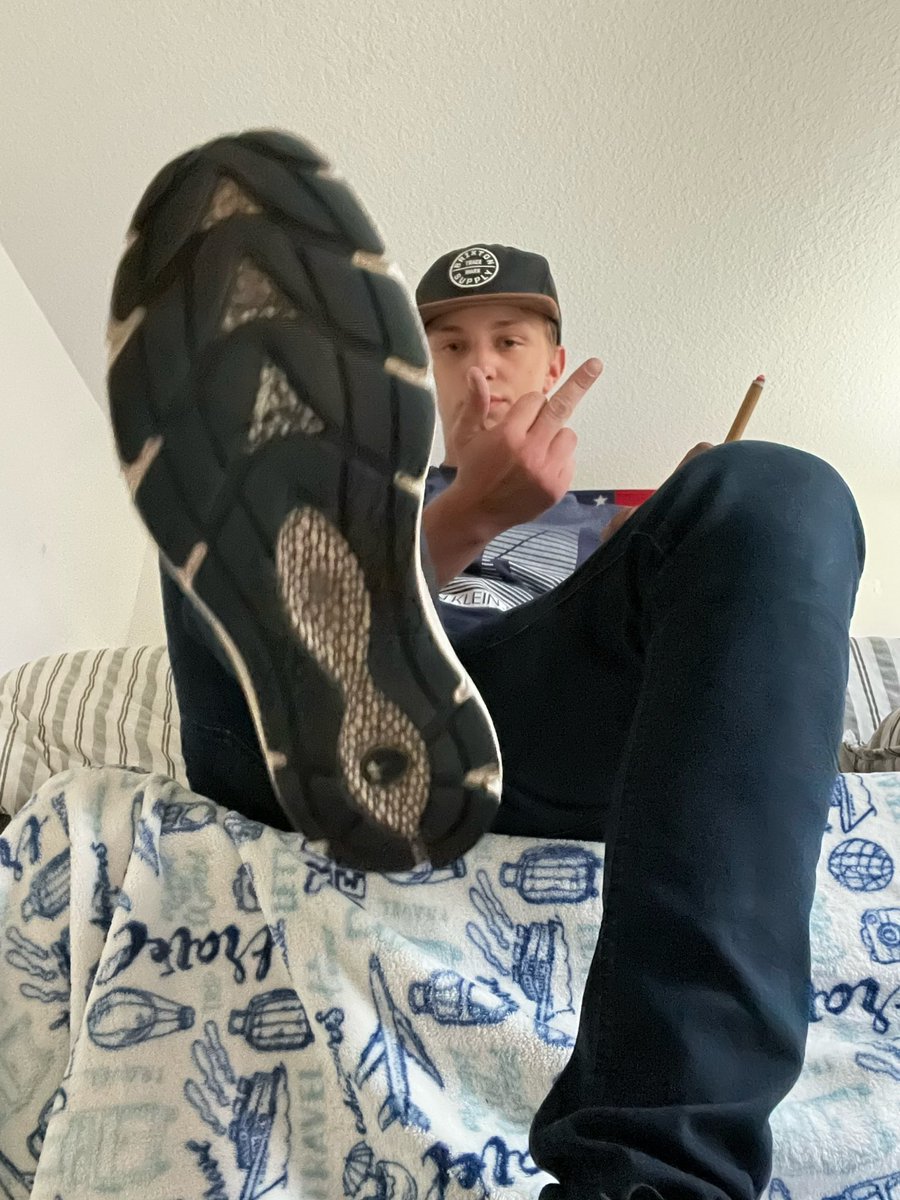 CashMasterJG's tweet photo. Looking for new #cashslaves to worship me #cashmaster #findom #cashpigs @master_updates @BestFootMasters @MasterJockPromo @RT4Kines @varsityjox @FOOTMASTERSRT @rt4dom @CuteHotBoys @HotGuys1010 @jbigdyo https://t.co/CL0E8dMMeI
