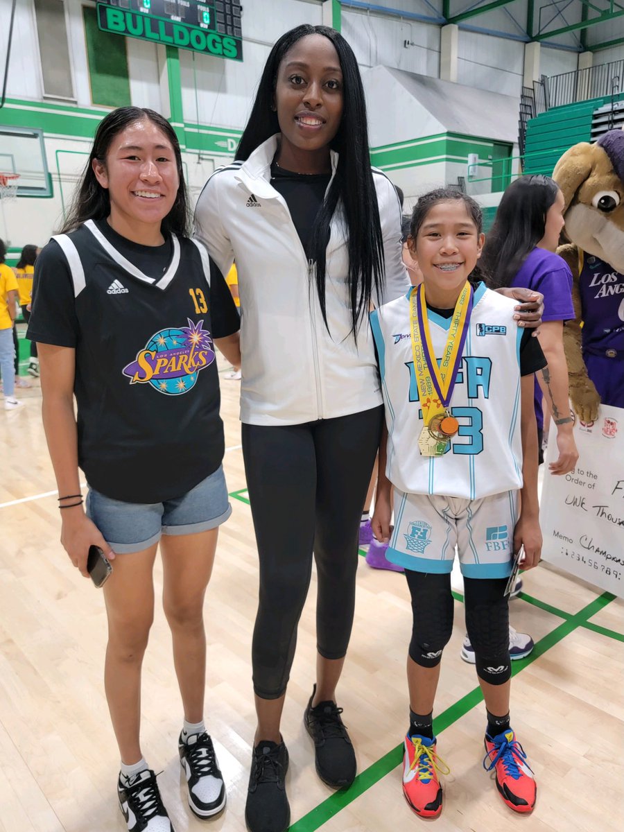 FAMhoopsGbb's tweet photo. FAMily in New Mexico @chiney ππ
@SydneyB35542895 #FAMpremier3SSB / / / ππ₯ https://t.co/b64Yiwa1Wa