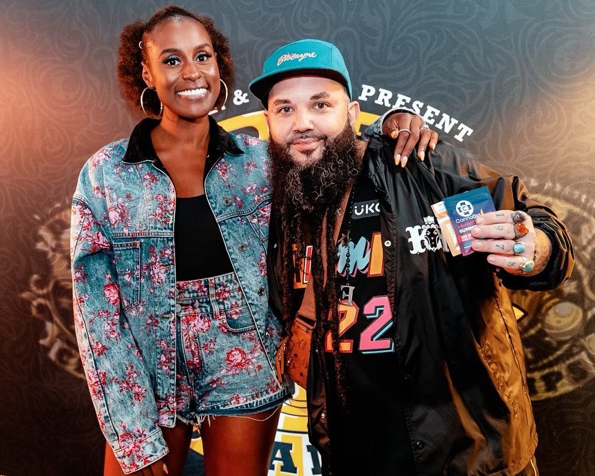 KingdomKome's tweet image. the lovely @IssaRae 🔥🌹
on 🍾🏆@Drinkchamps 🍾🏆
🙌 FULL EPISODE OUT NOW 🙌

 @noreaga | @djEFN 
🏆🥂🍾 #DrinkChamps 🍾🥂🏆

Sponsored by CannaAidShop.com
(Use code: Cannaaidchamps
15% off everything ❗️) 

#issarae #djefn #nore #hiphopculture #cannabisculture #cannaaid