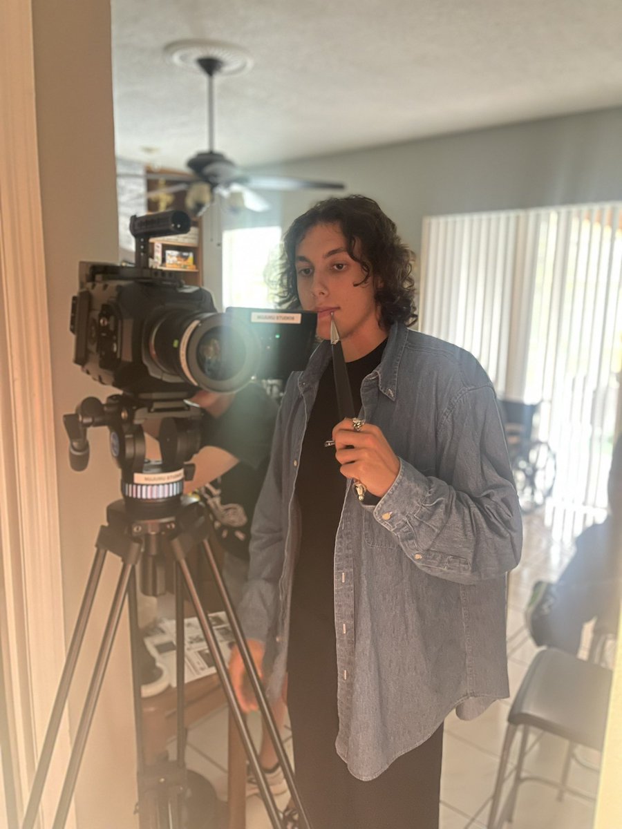 FireENT's tweet photo. Behind the scenes. #horrorcommunity #setlife #producerlife #filminginprogress #behindthescenes #filmflorida #onset #filmingcrew #firecreekentertainment #nujurustudios https://t.co/pgAo79IyZC