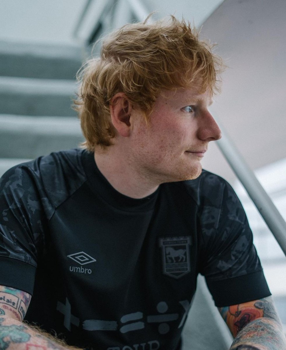 ed sheeran?!?! oh he is perfect <3