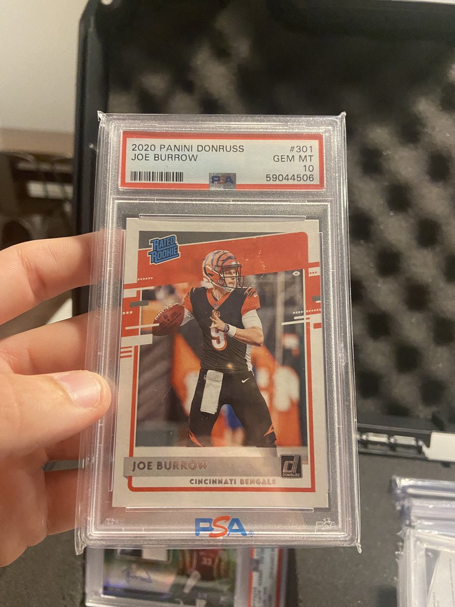 The_Card_Kid21's tweet photo. Burrow PSA 10 for $130 shipped!
Comps go for $150! https://t.co/zw4nt34Qsu