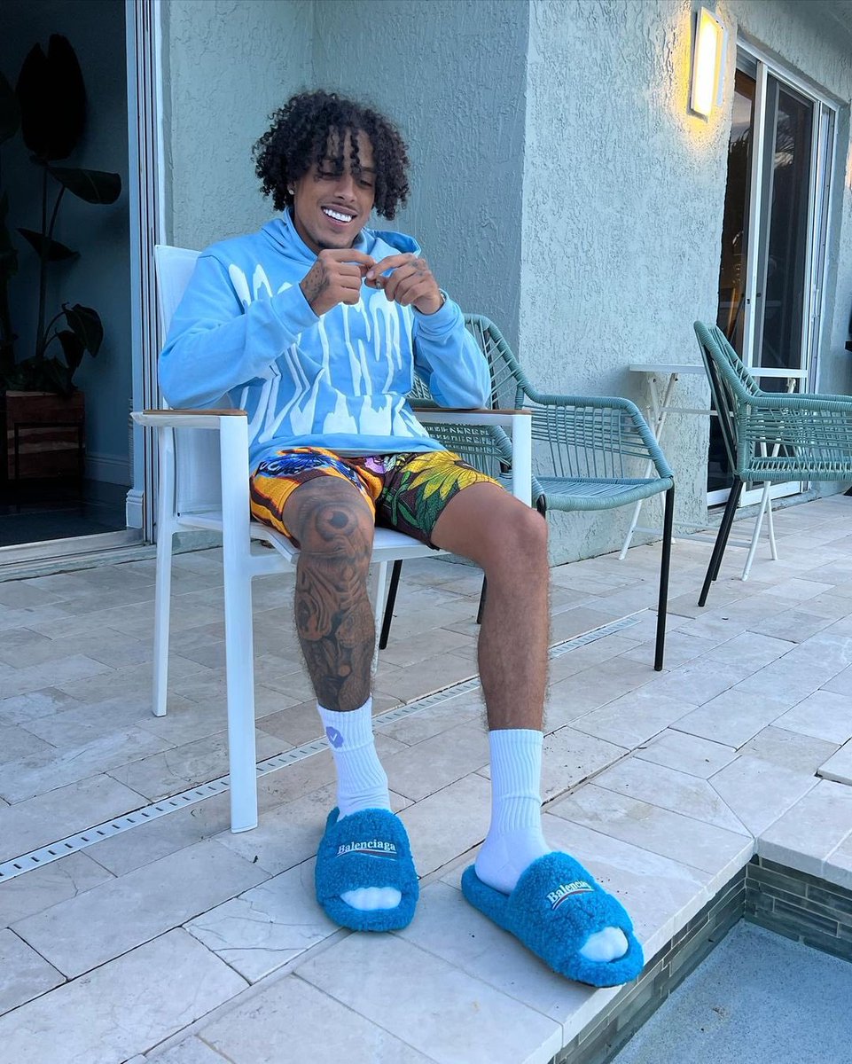 LstSociety's tweet photo. @KingCidery spotted in our light blue “444/777” hoodie⭐️ https://t.co/pHqa0CegZP