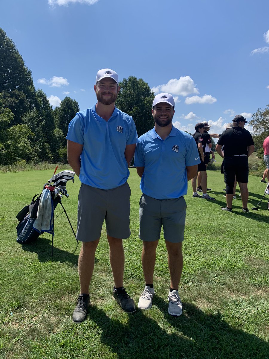 Lots of Warrior Aumni Golf happening this weekend. <a href="/teachreit/">Terry Reiter</a> <a href="/KRDennis330/">Kyler Dennis</a> <a href="/MaxHapney/">max 💎</a> and coach picking up the scramble win today at MCC .
<a href="/abarta_35/">Austin Barta</a> and <a href="/calebddavis7/">Caleb Davis</a> doing their thing for <a href="/SSUMensGolf/">SSU Bears Golf</a>. Great work men. Keep representing  #proud
