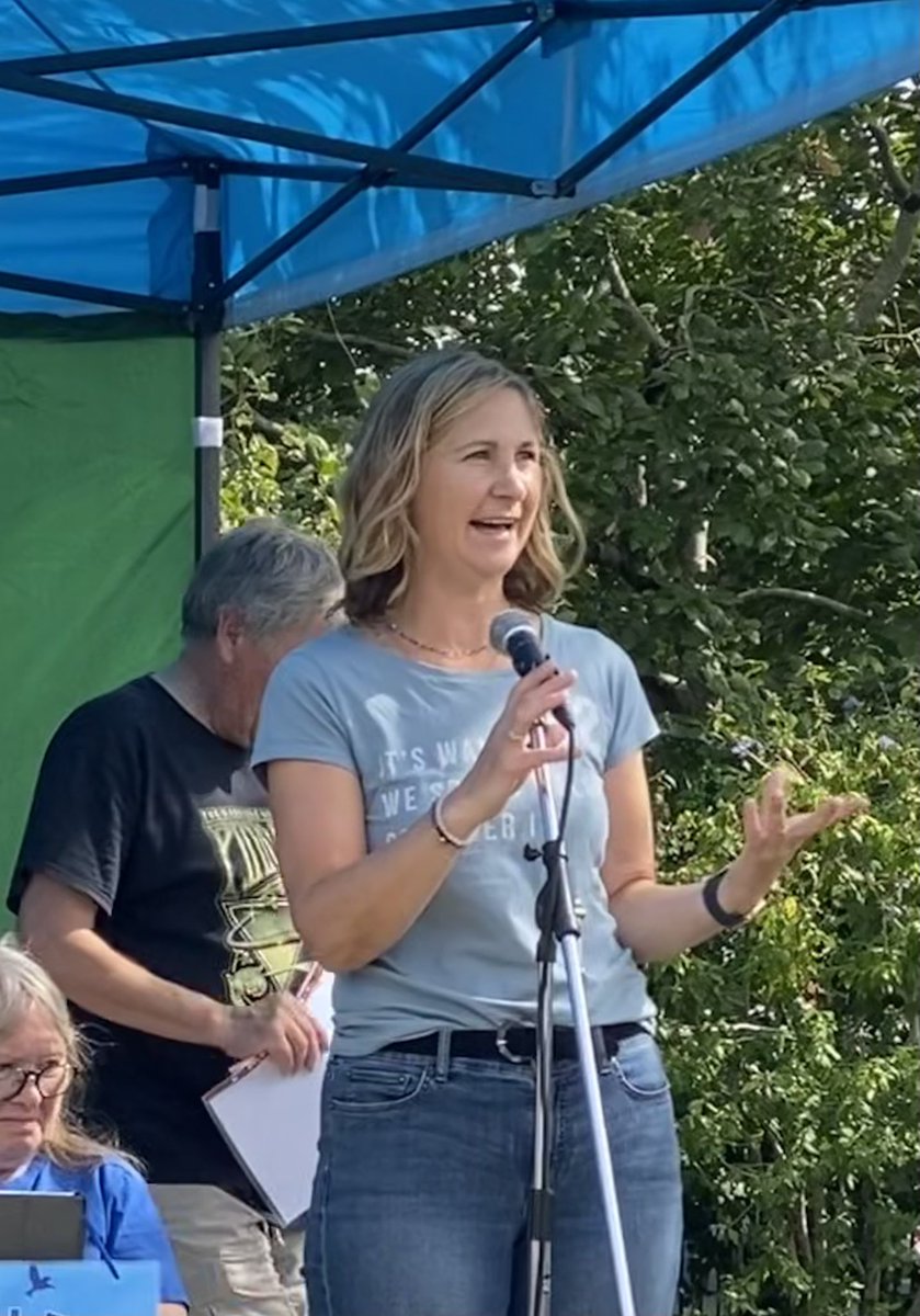 ☀️🎸🌿 What a brilliant Party in the Park in Llwynfedw Gardens today. 

Well done to all those <a href="/llwynfedw/">FriendsLlwynfedwGdns</a> who worked so hard to make it a success today and all year round. Special thanks to our Mayor and Mayoress <a href="/Hinchey58/">Graham Hinchey</a> <a href="/Hinch62/">Anne Hinchey</a> &amp; <a href="/mashedwards1/">Mike Ash-Edwards</a> &amp; Mo for all they do 👏