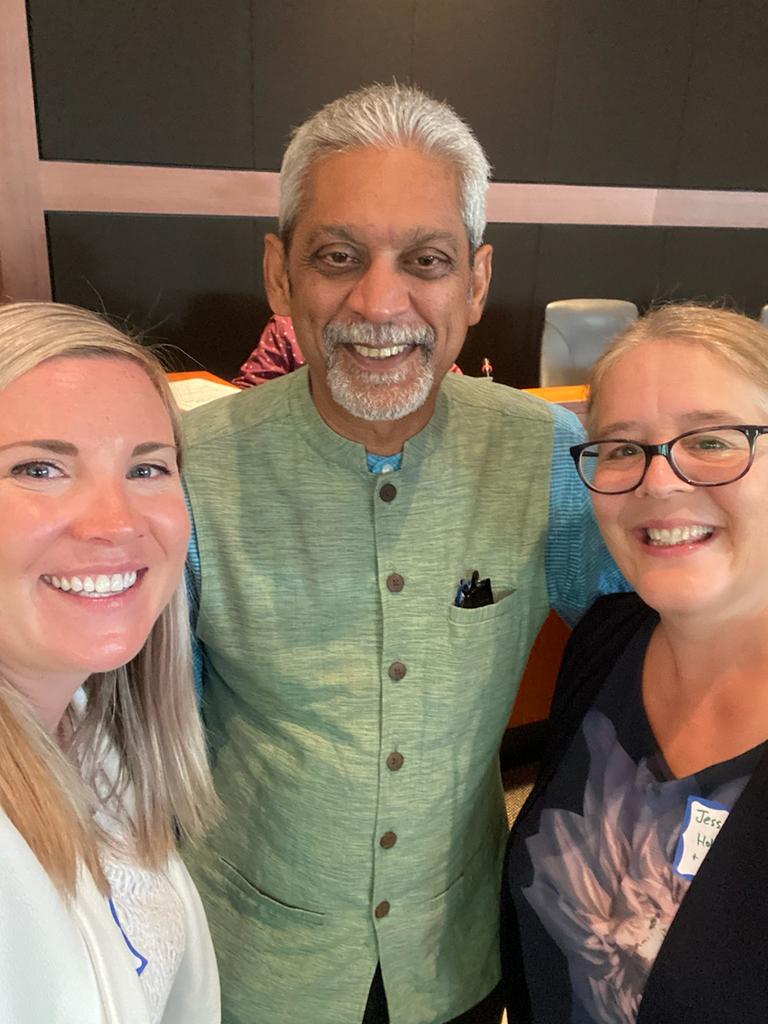 Celebrating Fraser Mustard awardee, Vikram Patel - sharing ideas about family empowerment, impact, convergent communities, human-centred storytelling, democratization of knowledge...
<a href="/KidsBrainHealth/">Kids Brain Health Network</a> Research day <a href="/DOHaD2022/">DOHaD World Congress 2022</a> 
<a href="/BernardiKate/">Kate Bernardi</a> 
<a href="/NadineDeWolfe/">Nadine DeWolfe</a>
