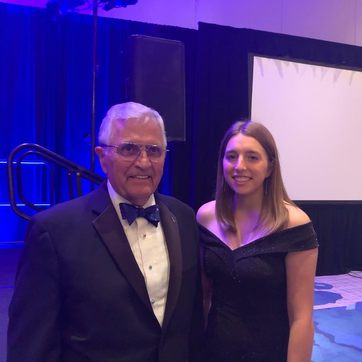 astrocatherinem's tweet photo. Got to meet my heros last night! https://t.co/CSdvW2DMfg