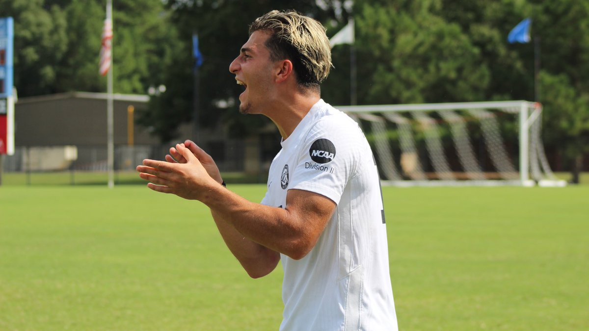 GameDayUAH's tweet photo. MSOC: First half 📸 https://t.co/44uKVLWjN7