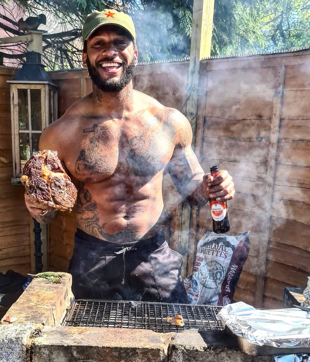 KananIsKing's tweet photo. I know you want my big meat. https://t.co/8si7P2Psyq