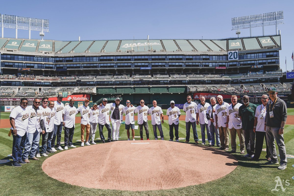 Athletics's tweet photo. How can you not be romantic about baseball?
#2002StreakTeam | #DrumTogether https://t.co/Y2210pCnNE