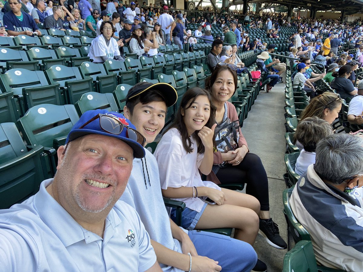 StellerJayFilms's tweet photo. Came from Vancouver to see the Mariners! #SeaUsRise #seausrise https://t.co/VI9unR2A60