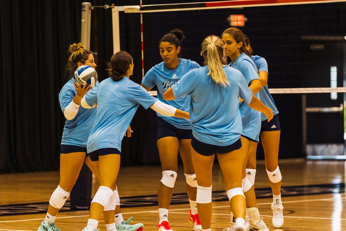 FIUVolleyball's tweet image. FINAL | FIU (1) - OU (3): 27-25, 18-25, 18-25, 17-25 

Meyer | 14 Kills, 13 Digs, 4 Blocks
Dimitriadis | 11 Kills, 5 Digs, 6 Blocks (.400%)
Moore | 9 Kills
Wissinger | 8 Kills, 4 Blocks
Nading | 33 Assists
Turner | 14 Digs

#PawsUp🐾🏐