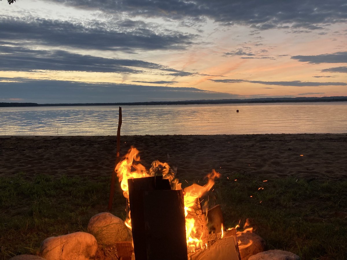benholdenpxp's tweet photo. Great to be back in the The U.P. for the next few days with family & friends!! #famly #friends #theyoop https://t.co/BqEl41R3Di