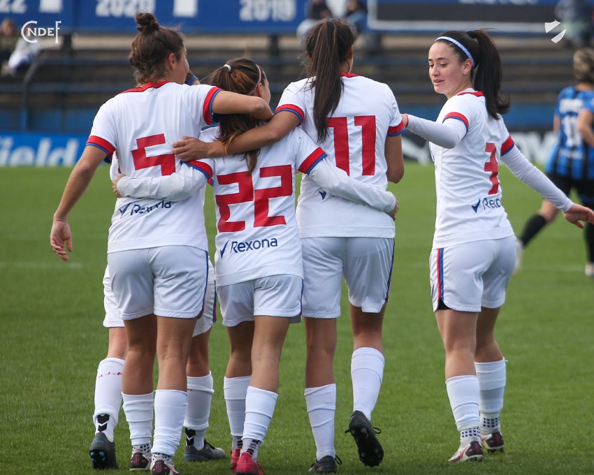 CNdeFfemenino's tweet photo. ¡𝗚𝗔𝗔𝗔𝗔𝗔𝗔𝗡𝗢́ 𝗡𝗔𝗖𝗜𝗢𝗡𝗔𝗟! 🔵⚪️🔴

Nacional 4️⃣-0️⃣ Liverpool 

⚽️⚽️ Cecilia Gómez 
⚽️ Solange Lemos 
⚽️ Ángela Gómez

#ElClubGigante 🔵⚪️🔴 https://t.co/uAUy3U4NyC