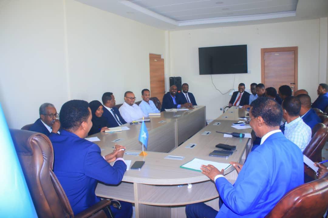 Hon. Isaak Mursal tweet media