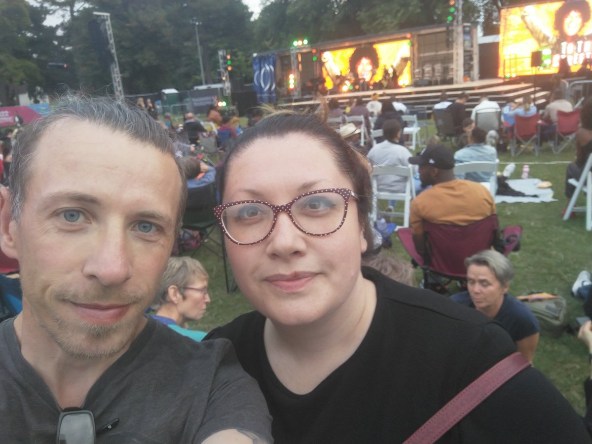 StephenMoreton3's tweet photo. A wonderful evening of politics in West Park where we've been to watch the theatre production of 'To the streets'.
Check out pic 2 for more information on the subject. A truly inspirational story ✊✊🏻✊🏼✊🏽✊🏾✊🏿
#ToTheStreets #ToTheStreetsMusical #Wolverhampton #Theatre https://t.co/Au2za0ZwbP