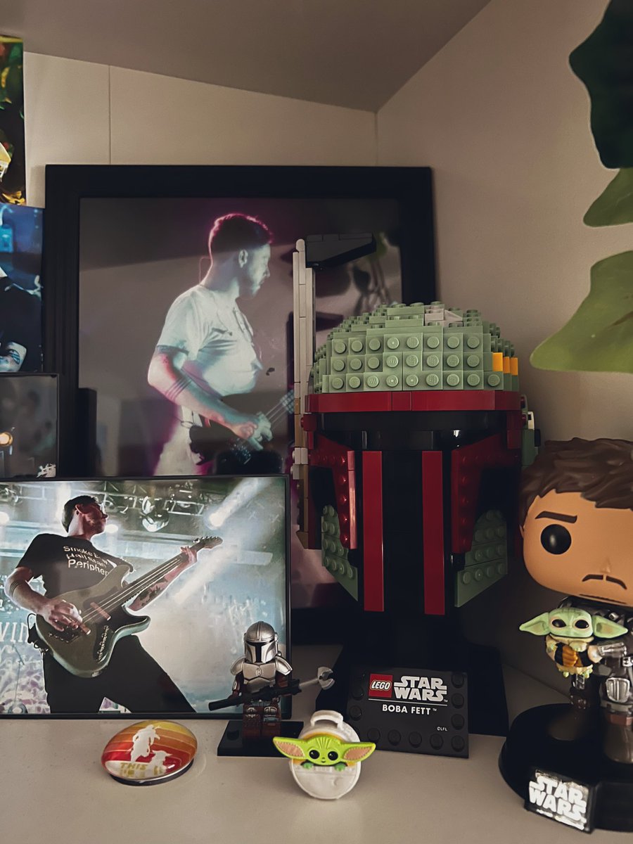 emily_rdr_'s tweet photo. Found the perfect display spot! π€π€ #BobaFett #timfeerick https://t.co/3G0nwxYzXJ