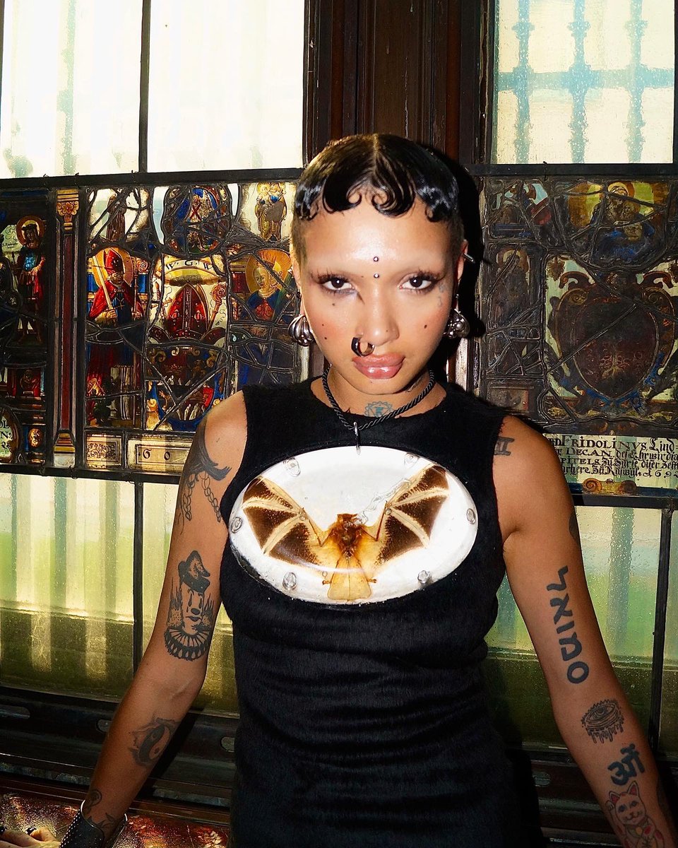 Korrupted90s's tweet photo. Taxidermy Dress†
Sewn &amp; Resined By Me。 https://t.co/OIAS0QXwxM