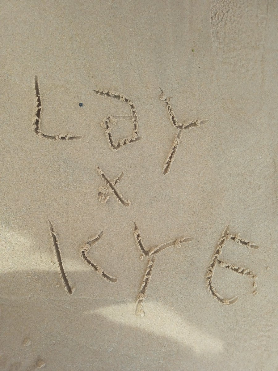 klile5946's tweet photo. Kye x lay in  Sea 💜💓 https://t.co/Q3eXqiw0Ph